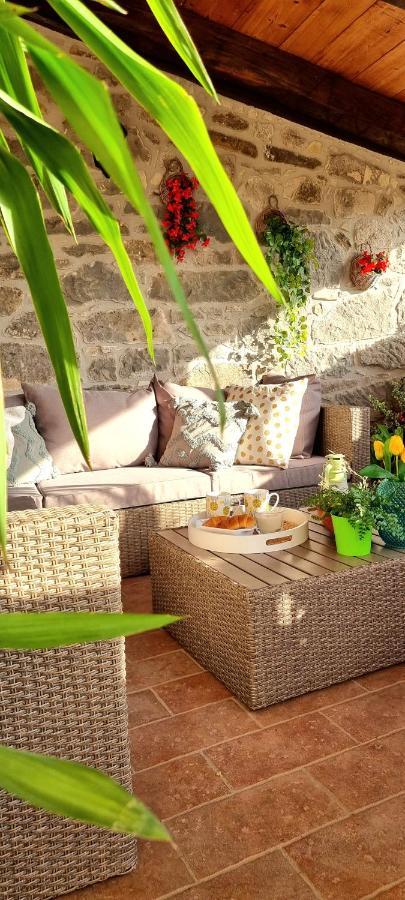 Apartment In The Smallest Town In The World Hum מראה חיצוני תמונה